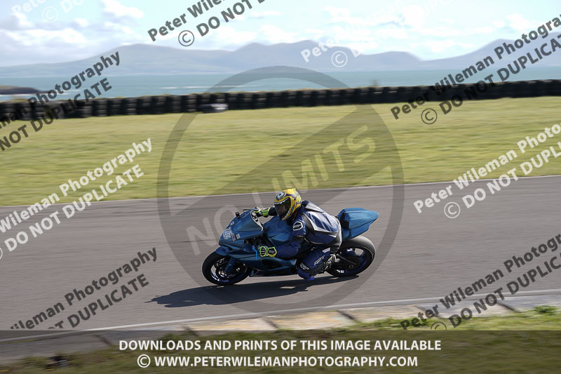 anglesey no limits trackday;anglesey photographs;anglesey trackday photographs;enduro digital images;event digital images;eventdigitalimages;no limits trackdays;peter wileman photography;racing digital images;trac mon;trackday digital images;trackday photos;ty croes